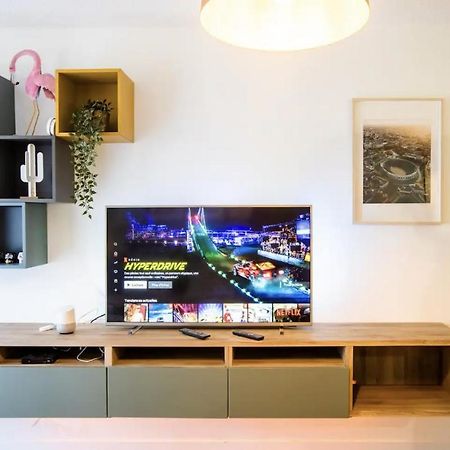 Studio Terrasse & Parking Gratuit En Residence Nimes Exterior photo